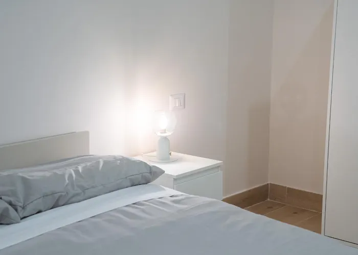 דירה Vatican 4 Bedroom With Private Parking רומא