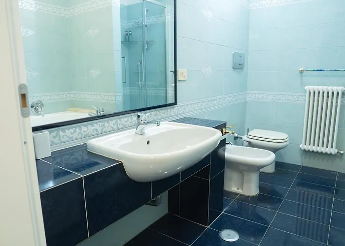 דירה Vatican 4 Bedroom With Private Parking *