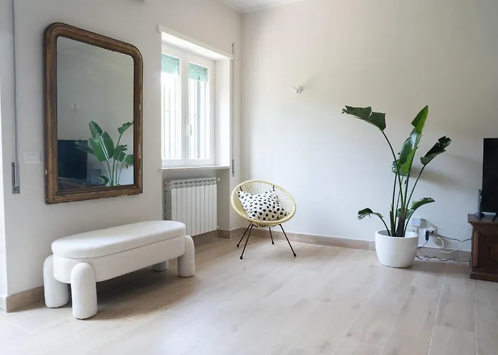 Vatican 4 Bedroom With Private Parking